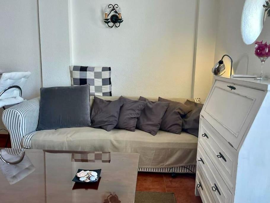 Hermosa Casita De Pueblo Con Piscina En ベナアビス エクステリア 写真