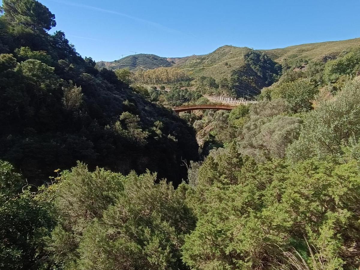 Hermosa Casita De Pueblo Con Piscina En ベナアビス エクステリア 写真