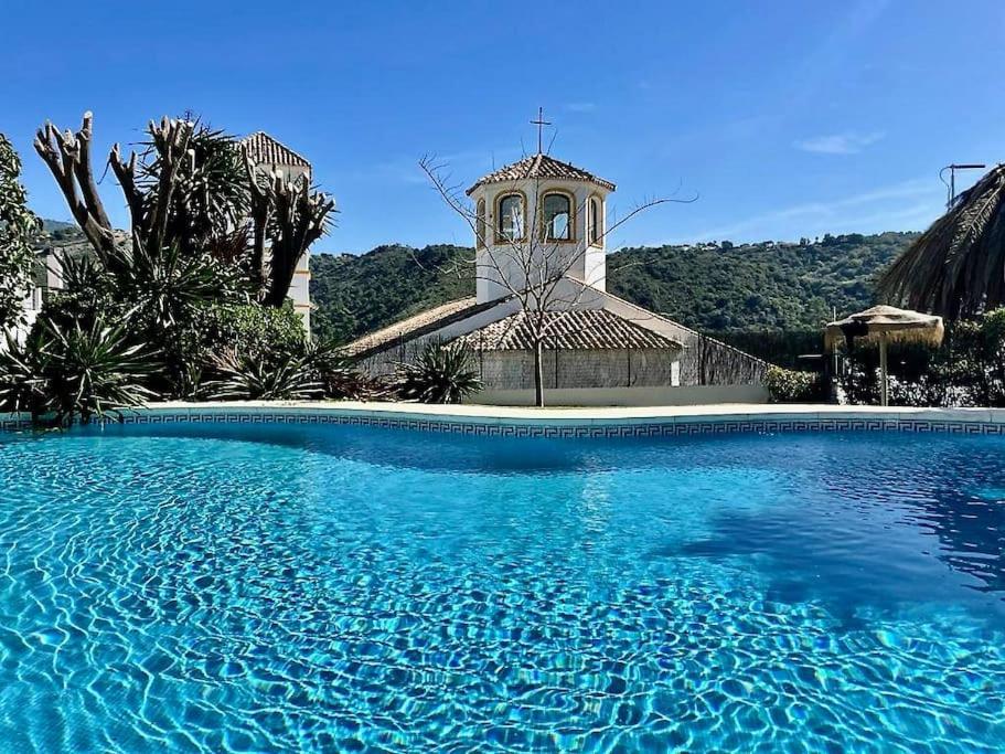 Hermosa Casita De Pueblo Con Piscina En ベナアビス エクステリア 写真